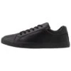 Pier One Unisex - Sneakers Laag - Black -Pier One 4c6393a3f6ef4001abdc81df67bc85df