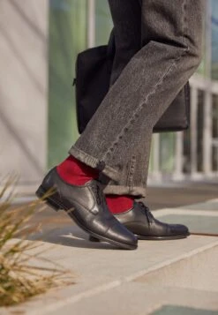 Pier One Leather - Veterschoenen - Black 11 Pier One Leather - Veterschoenen - Black -Pier One 5c73cd0c3a9e405887ee3816b68d4047