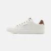 Pier One Sneakers Laag - White 2 Pier One Sneakers Laag - White -Pier One 60edfea93b8e479f8869d8df44c0491c