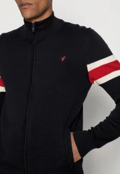 Pier One Vest - Dark Blue -Pier One 86ae7227707f4756b01d8e0162196181