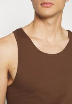 Pier One 3Pck Skin Tone Rib Vest- Hemd - Brown -Pier One 9f31fc2f68bd4a4785af045b430b1d83