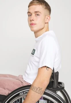 Pier One T-Shirt Print - White 20 Pier One T-Shirt Print - White -Pier One b46050b6d0524e78959f84d60a5084d0