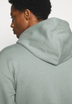 Pier One 2 Pack - Hoodie - Black/Green -Pier One ceb870e6e1a5401494c6672b152d220e