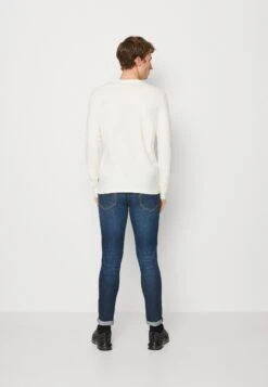 Pier One Longsleeve - Mottled Dark Blue/Light Brown/Off-White 11 Pier One Longsleeve - Mottled Dark Blue/Light Brown/Off-White -Pier One e66b696d5b5c464cbac8e4c317b9a7d5