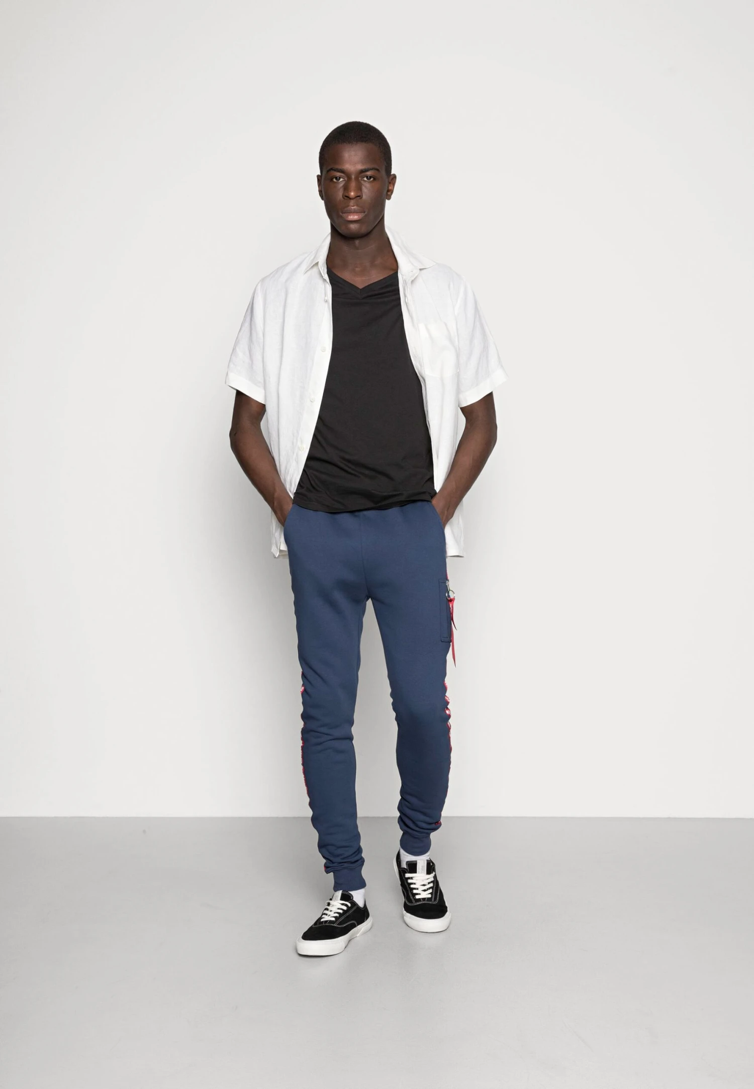 Pier One 3 Pack- T-Shirt Basic - Black 3 Pier One 3 Pack- T-Shirt Basic - Black