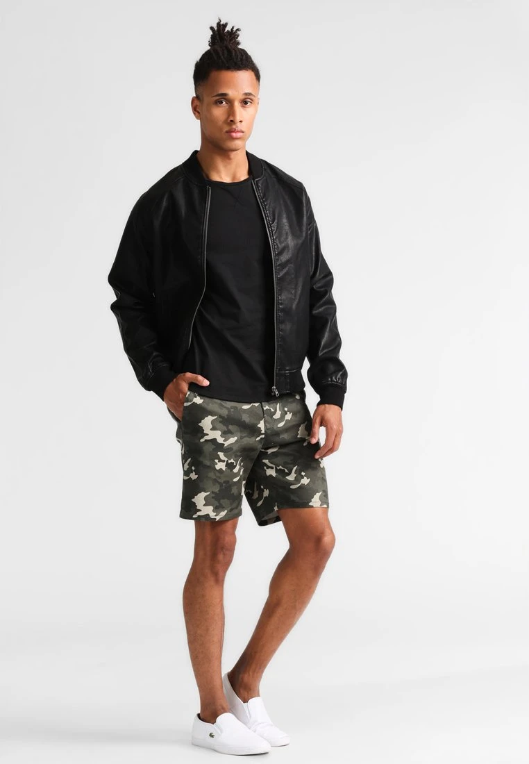 Pier One Garment Tee - T-Shirt Basic - Black 3 Pier One Garment Tee - T-Shirt Basic - Black - Afbeelding 2